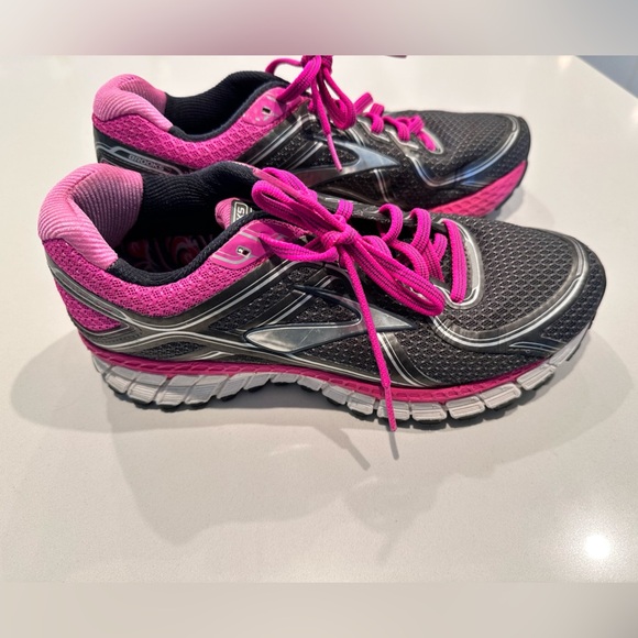 Brooks GTS 16 Edition Womens Gray Pink Athletic Running Sneaker - Picture 2 of 6